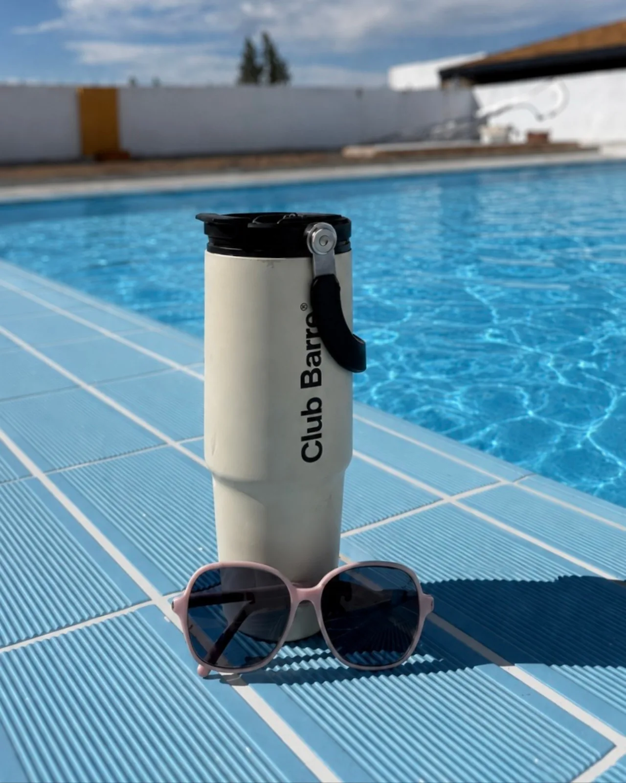 Welcome Summer by Club Barre — El Pueblo by Bonho
